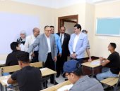 محافظ الشرقية يتفقد لجان امتحانات الدبلومات الفنية لمتابعة انتظامها