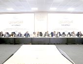 مطالب العمال من الحوار الوطنى.. قانون عمل متوازن.. إصلاح حقيقى لملف الأجور.. إعادة النظر فى قانون التأمينات.. واتحاد العمال يطالب بمؤتمر صناعى لحماية الصناعة الوطنية ودعم مبادرة الرئيس فى توطين المنتج المحلى