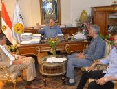 ضبط 1000 طن قمح محلى خلال حملات تموينية بأسيوط