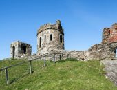 قلعة إسكتلندية معروضة للبيع بـ30 ألف جنيه إسترلينى.. شرط وحيد يفسد الصفقة