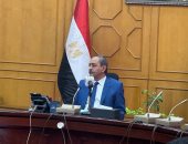 "المانجو" على مائدة لقاء موسع بين محافظ الإسماعيلية ووفد صناعة النواب.. اللواء شريف فهمى: مهرجان المانجو السنوى فرصة لدعم الاستثمار فى مجال التصنيع الزراعى.. ويطالب بإصدار قانون موحد للصناعة.. صور 