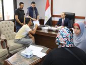 175 مواطنا يعرضون مطالبهم وشكاواهم خلال اللقاء الجماهيرى بسوهاج