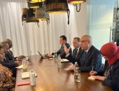 وزير الإسكان يلتقى نظيرته بجنوب أفريقيا لبحث سبل التعاون بين البلدين