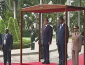 مراسم استقبال رسمية للرئيس السيسي بالقصر الرئاسي في أنجولا