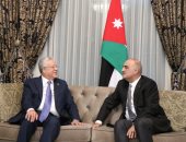 رئيس مجلس النواب يلتقى رئيس الوزراء الأردنى.. صور