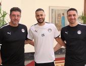 فيتوريا يستقبل اللاعبين الجدد فى معسكر منتخب مصر.. صور