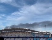 حريق ضخم بجوار ملعب نهائي دوري أبطال أوروبا.. فيديو