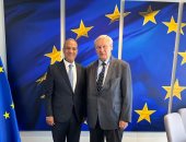 سفير مصر في بروكسل يلتقي المبعوث الخاص للاتحاد الأوروبي لتعزيز حرية المعتقد