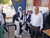 طلاب الثانوية بأسوان: الامتحان سهل وتجربة لإزالة الرهبة عن باقى مواد المجموع