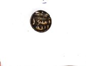 جمارك برج العرب تضبط تهريب عدد من العملات المعدنية الأثرية 