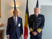 سفير مصر ببروكسل يلتقى مع رئيس الأركان البلجيكى الأدميرال مايكل هوفمان