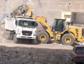 محافظ أسيوط: حملة نظافة شاملة ورفع كافة المخلفات بمنطقة الشادر بحي غرب
