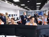 الرئيس السيسي ينصح العاملين بمحطة "تحيا مصر" بممارسة الرياضة:" أوعوا تتخنوا "