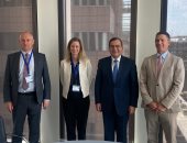 وزير البترول يبحث مع كابريكورن إنرجى خطط وبرامج عملها فى مجال البحث والاستكشاف