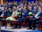 الرئيس السيسي: بنعمل حاجة في ظروف غير عادية.. والدولة مش أكل وشرب بس