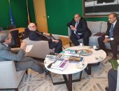 محمود محيي الدين يبحث مع مسئولين أوروبيين حشد التمويل والاستثمار للعمل المناخى