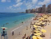 انكسار الموجة الحارة بالإسكندرية.. انخفاض الحرارة 7 درجات.. "السياحة والمصايف" ترفع الرايات الحمراء على الشواطئ .. وتحذر من ركوب البدالات بدون "اللايف جاكيت".. 64 شاطئا هذا العام لاستقبال المصطافين.. صور