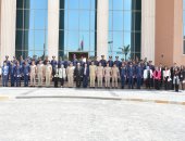 أعضاء هيئة التدريس وطلبة الأكاديمية العسكرية في زيارة لجامعة القاهرة الجديدة