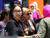 امتحان اللغة العربية يرسم الفرحة على وجوه طلاب الثانوية العامة.. فيديو