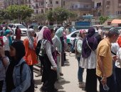 شاهد ردود فعل طلاب الثانوية العامة بالفيوم بعد امتحان اللغة العربية.. صور