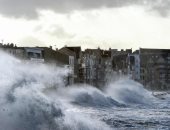 عواصف رعدية عنيفة تجتاح عدة مناطق بفرنسا