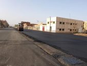 مجلس مدينة الداخلة يستكمل أعمال رصف الشوارع والطرق الداخلية بمدينة موط