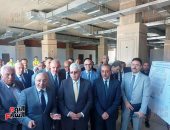 وزير التعليم العالى ورئيس جامعة قناة السويس يتفقدان مبنى الاختبارات الإلكترونية.. صور وفيديو