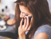 4 أبراج تقضى ساعات طويلة على الهاتف مع أحبائها.. أبرزها الحمل والميزان