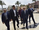 محافظ بورسعيد يستقبل محافظ الدقهلية لمتابعة المشروعات القومية المشتركة
