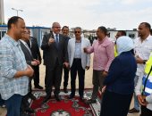 رئيس جامعة القناة يضع حجر الأساس للمبنى الجديد بمدينة الطالبات.. صور