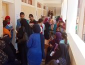 قوافل جامعة القناة تقدم 695 كشفا طبيا والأدوية بالمجان بقرية العمدة بالسويس