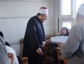 رئيس قطاع المعاهد الأزهرية يتفقد امتحانات الشهادة الثانوية الأزهرية بقنا