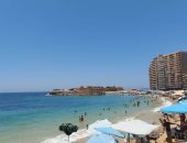 إقبال متوسط على شواطئ الإسكندرية.. نسبة الإشغال 25% وتوقعات بارتفاع عدد المصيفين بعد امتحانات الثانوية.. "السياحة والمصايف" ترفع الرايات الحمراء على شواطئ القطاع الغربى وتنبه: شاطئ النخيل ما زال مغلقا.. صور