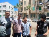 طلاب ثانوية عامة بالإسكندرية بعد امتحانى الكيمياء والجغرافيا: "عيد سعيد علينا"