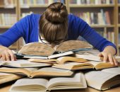 عشان تقدر تركز طول الوقت.. حيل للتخلص من الشعور بالملل أثناء المذاكرة