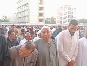 آلاف المصلين يؤدون صلاة عيد الأضحى في مساجد وساحات المنوفية.. فيديو