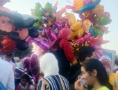 توزيع الحلوى والبالونات علي الأطفال وتبادل التهاني فرحة عيد الأضحى بالشرقية