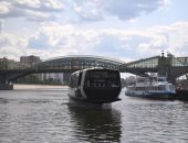 "مراكب مبتكرة ومريحة".. إطلاق أول ترام نهرى كهربائى فى روسيا