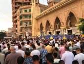 الآلاف فى المحافظات يؤدون صلاة عيد الأضحى فى الساحات والمساجد.. محافظ القليوبية ومدير الأمن يؤديان الصلاة بمسجد ناصر ببنها.. وقيادات الأقصر وأسيوط وقنا وسوهاج يؤدون الصلاة وسط الأهالى بالساحات الكبرى.. صور