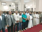 شمال سيناء تحتفل بالعيد.. المحافظ يؤدى صلاة العيد بالعريش والأهالى ينحرون الأضاحى