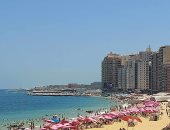 شواطئ الإسكندرية تسجل نسبة إشغال 100% فى ثانى أيام عيد الأضحى