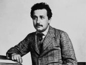 115 عاما على إعلان أينشتاين نظرية كمية الضوء.. ماذا تعرف عنها؟
