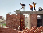 محافظة الجيزة تضبط وتزيل مخالفات أحد العقارات بطريق المنصورية فى الهرم