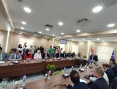 محافظ السويس يلتقى وفد "صحة النواب" ويستعرض وضع القطاع الصحى فى المحافظة