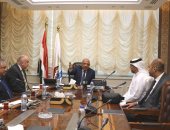 وزير قطاع الأعمال العام يبحث مع "العربية للإنماء الزراعى" فرص الاستثمار بتوشكى