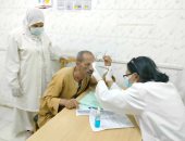 صحة المنيا تقدم خدمات طبية مجانية لـ 1564حالة خلال قافلة بقرية نزلة البدرمان 
