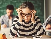 لو ما حلش كويس في الامتحانات.. اعرف إزاى تدعم ابنك طالب الثانوية العامة