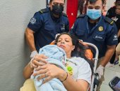 "ولادة" تفسد لحظة وداع فى مطار السلفادور