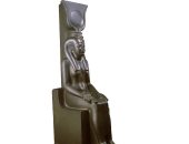 مقتنيات المتحف المصرى.. شاهد تمثال المعبودة إيزيس من العصر المتأخر