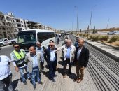 وزير الإسكان يختتم جولته بالقاهرة الجديدة بتفقد عدد من مشروعات تطوير محاور الطرق